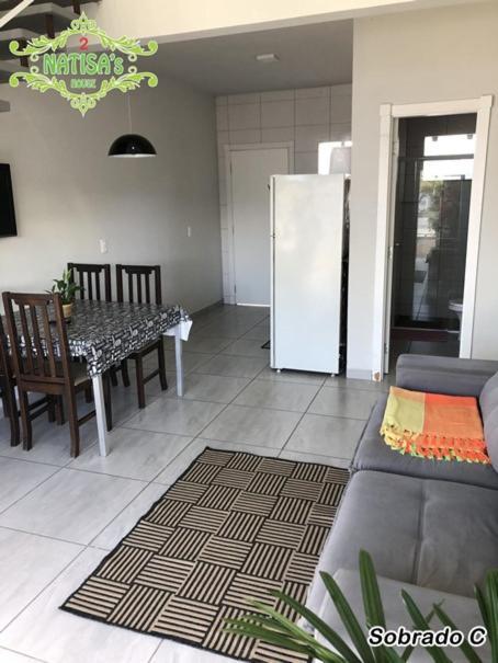 Villa Sobrados Aconchegante Com Piscina "Natisashouse" Bombinhas Exterior foto